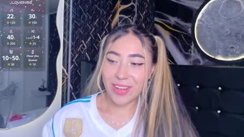 Manuela  online show from 11/30/25, 04:38