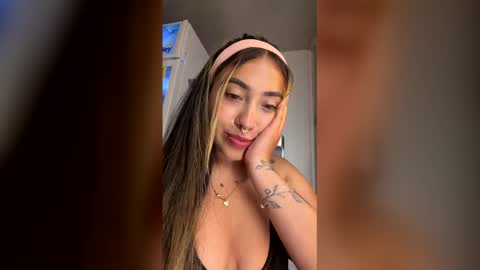 Manuela  online show from 05/28/26, 08:22