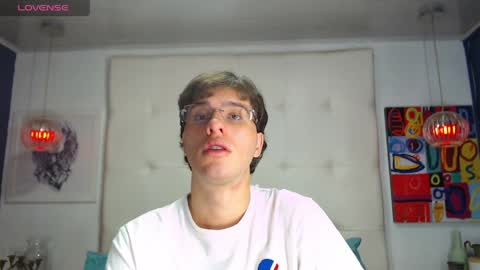 Snapshot of manuelr77 chatting on 03/27/26, 04:40 Manuel online show from 03/27/26, 04:40