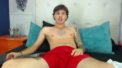 Snapshot of manuelr77 chatting on 03/31/26, 05:30 Manuel online show from 03/31/26, 05:30