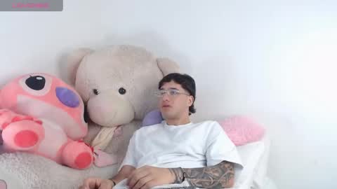 Manuel online show from 05/16/26, 12:29