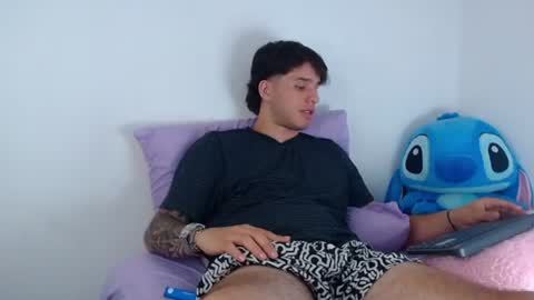 Manuel online show from 06/11/26, 02:22
