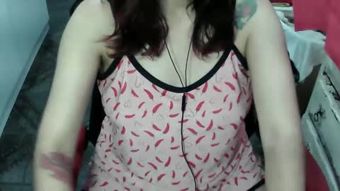 Snapshot of manuescarlate13 chatting on 03/20/26, 03:33 Manu Escarlate online show from 03/20/26, 03:33