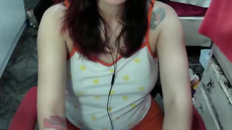 Snapshot of manuescarlate13 chatting on 04/16/26, 01:50 Manu Escarlate online show from 04/16/26, 01:50