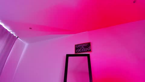 Snapshot of manuevans10 chatting on 02/12/25, 05:48 manuevans10 online show from 02/12/25, 05:48