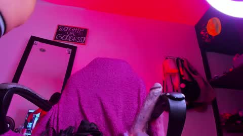 Snapshot of manuevans10 chatting on 03/04/25, 01:59 manuevans10 online show from 03/04/25, 01:59