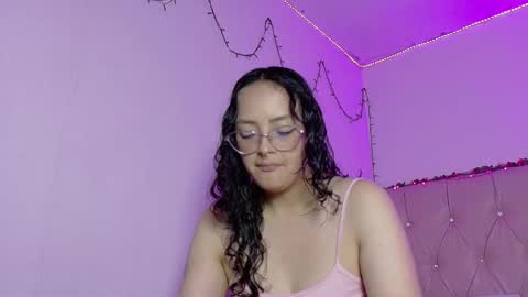 Snapshot of manumeow_ chatting on 03/23/26, 11:20 Manu online show from 03/23/26, 11:20