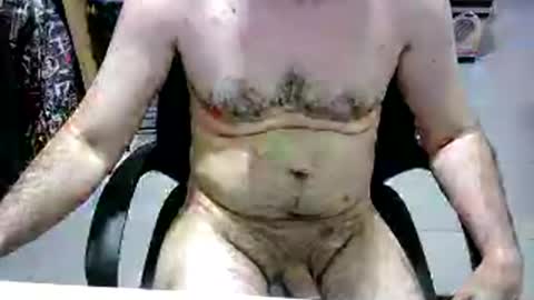 Snapshot of manverysexual chatting on 12/15/25, 12:04 ManVerySexual online show from 12/15/25, 12:04