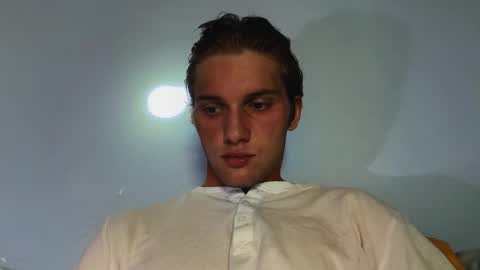 Snapshot of manxoliday chatting on 11/18/25, 07:18 manxoliday online show from 11/18/25, 07:18