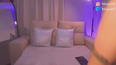 Snapshot of maquiii chatting on 04/21/26, 01:42 Maquii online show from 04/21/26, 01:42