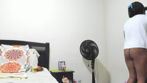 Mara online show from 02/27/25, 02:54