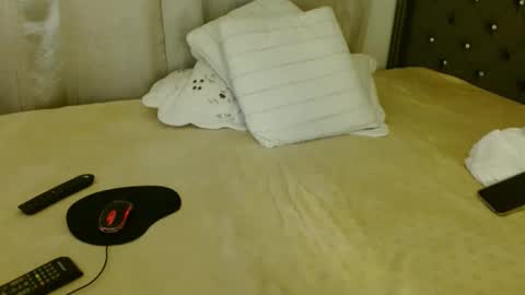 mara4sweet online show from 01/16/25, 05:42