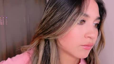 Mara Independent Model online show from 02/26/25, 03:30