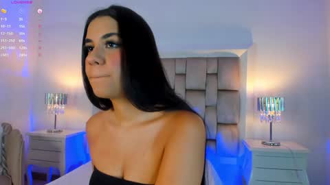 Snapshot of mara_betancurt chatting on 01/06/25, 03:09 Mara online show from 01/06/25, 03:09