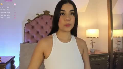 Snapshot of mara_betancurt chatting on 11/12/25, 03:51 Mara online show from 11/12/25, 03:51