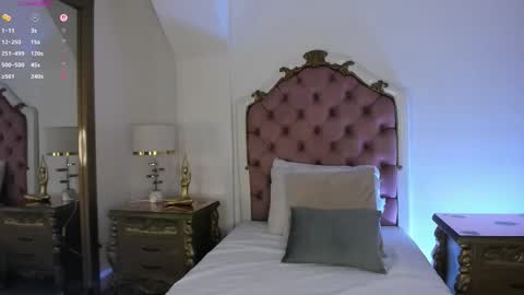 Snapshot of mara_betancurt chatting on 11/16/25, 03:45 Mara online show from 11/16/25, 03:45