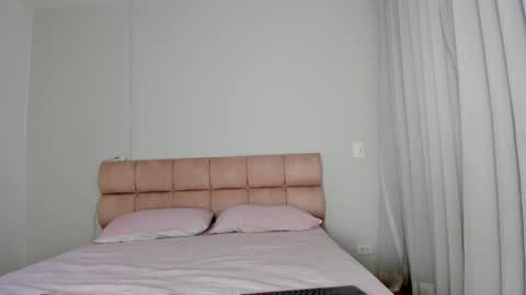 Snapshot of mara_storm chatting on 04/25/26, 11:24 mara modelo independiente online show from 04/25/26, 11:24