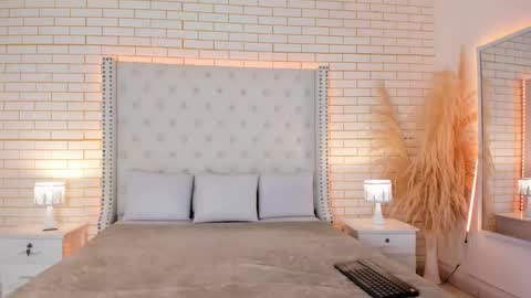 mara_winters_ online show from 02/19/26, 12:12