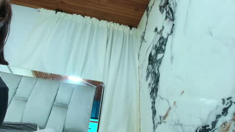 maraa_x online show from 04/29/26, 11:36