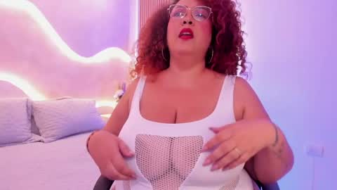 Snapshot of maraasweet chatting on 04/21/26, 02:04 Mrs. Sweet online show from 04/21/26, 02:04