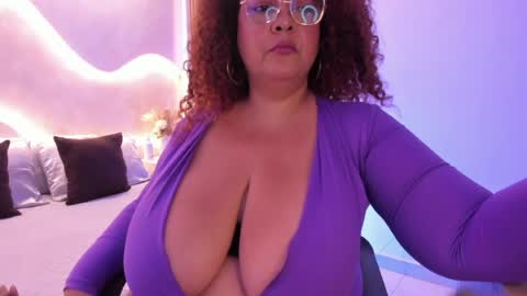 Snapshot of maraasweet chatting on 05/13/26, 02:20 Mrs. Sweet online show from 05/13/26, 02:20