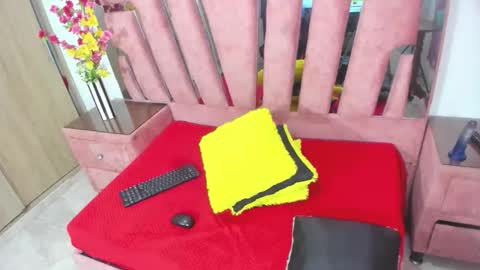 Snapshot of marakarly chatting on 12/03/25, 09:57 Marakarly online show from 12/03/25, 09:57