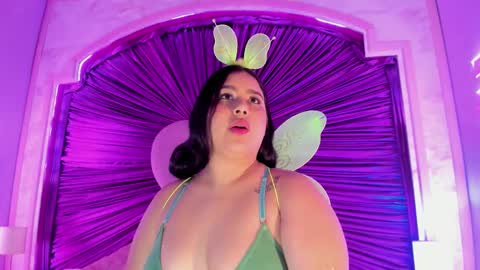 maralinette22 online show from 10/29/25, 11:01