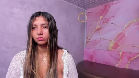 Snapshot of maraluna_ chatting on 04/28/26, 10:53 Maraluna online show from 04/28/26, 10:53