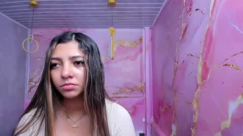 Snapshot of maraluna_ chatting on 05/07/26, 11:48 Maraluna online show from 05/07/26, 11:48