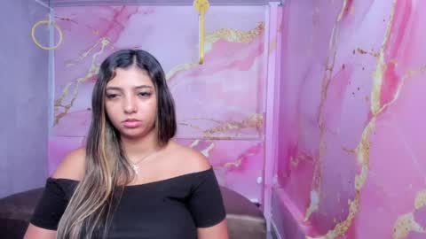 Snapshot of maraluna_ chatting on 05/13/26, 11:18 Maraluna online show from 05/13/26, 11:18