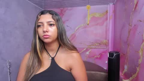Snapshot of maraluna_ chatting on 05/18/26, 11:27 Maraluna online show from 05/18/26, 11:27