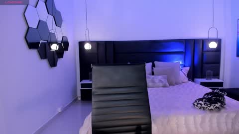 Snapshot of mararicci chatting on 01/04/25, 10:49 MARA online show from 01/04/25, 10:49