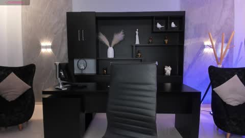 Snapshot of mararicci chatting on 02/12/25, 02:56 MARA online show from 02/12/25, 02:56