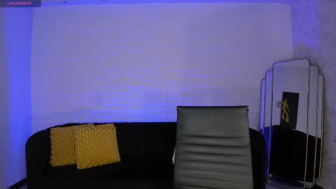 Snapshot of mararicci chatting on 02/19/25, 02:01 MARA online show from 02/19/25, 02:01