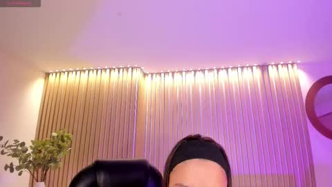 Snapshot of mararicci chatting on 09/17/25, 11:23 MARA online show from 09/17/25, 11:23