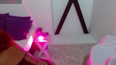 Snapshot of marasilk chatting on 02/11/26, 03:44 Mara Silk online show from 02/11/26, 03:44