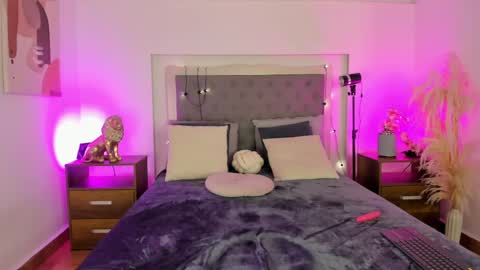 Mara online show from 03/31/26, 04:46