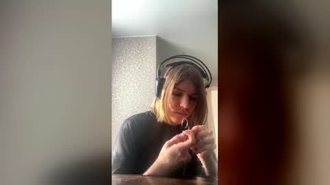 Snapshot of maratraher chatting on 02/21/26, 10:16 maratraher online show from 02/21/26, 10:16