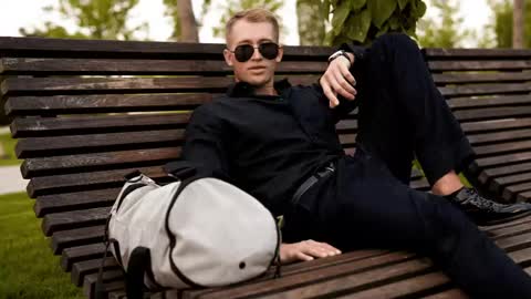Snapshot of marc105100 chatting on 04/19/26, 11:42 alex marvelxx online show from 04/19/26, 11:42