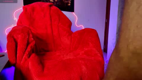 Snapshot of marc_locke chatting on 09/23/25, 03:31 Marc Locke online show from 09/23/25, 03:31