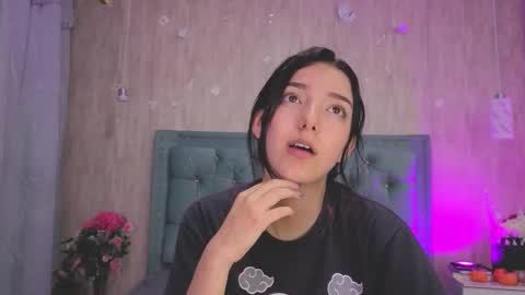 Marcela online show from 11/21/25, 09:41