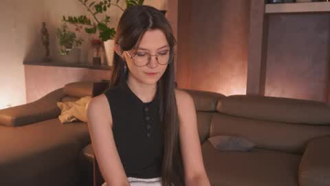 Snapshot of marcelinahumphry chatting on 04/28/26, 02:44 Eva online show from 04/28/26, 02:44