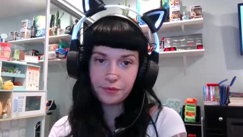 Snapshot of marcelinealtaria chatting on 02/13/25, 06:30 MarcelineAltaria online show from 02/13/25, 06:30