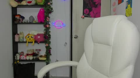 Snapshot of marcelinegh chatting on 03/31/26, 10:37 Marceline online show from 03/31/26, 10:37