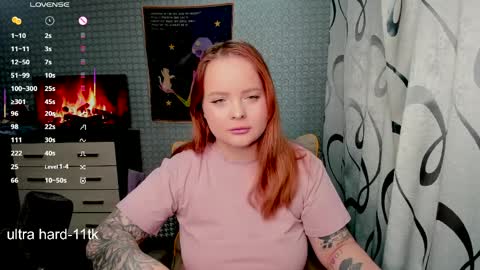 Snapshot of marcelinepeach chatting on 04/02/26, 10:24 Sara online show from 04/02/26, 10:24