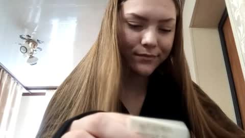 Sofia online show from 04/09/26, 01:27