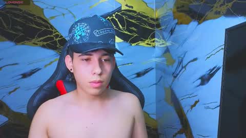 marcelo_boy online show from 11/18/25, 03:27