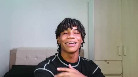 Snapshot of marcelo_dosantos77 chatting on 03/16/26, 07:40 MARCELO online show from 03/16/26, 07:40