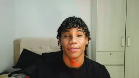 Snapshot of marcelo_dosantos77 chatting on 03/28/26, 10:53 MARCELO online show from 03/28/26, 10:53