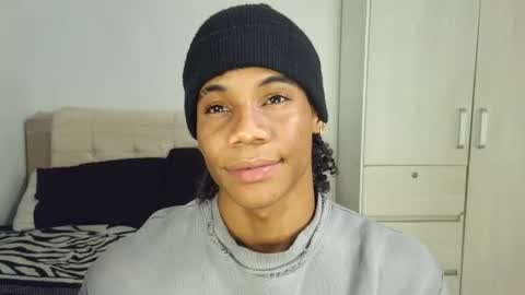Snapshot of marcelo_dosantos77 chatting on 05/20/26, 10:16 MARCELO online show from 05/20/26, 10:16